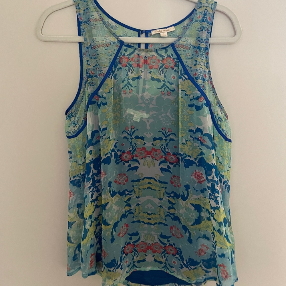 Ella miss sleeveless blouse